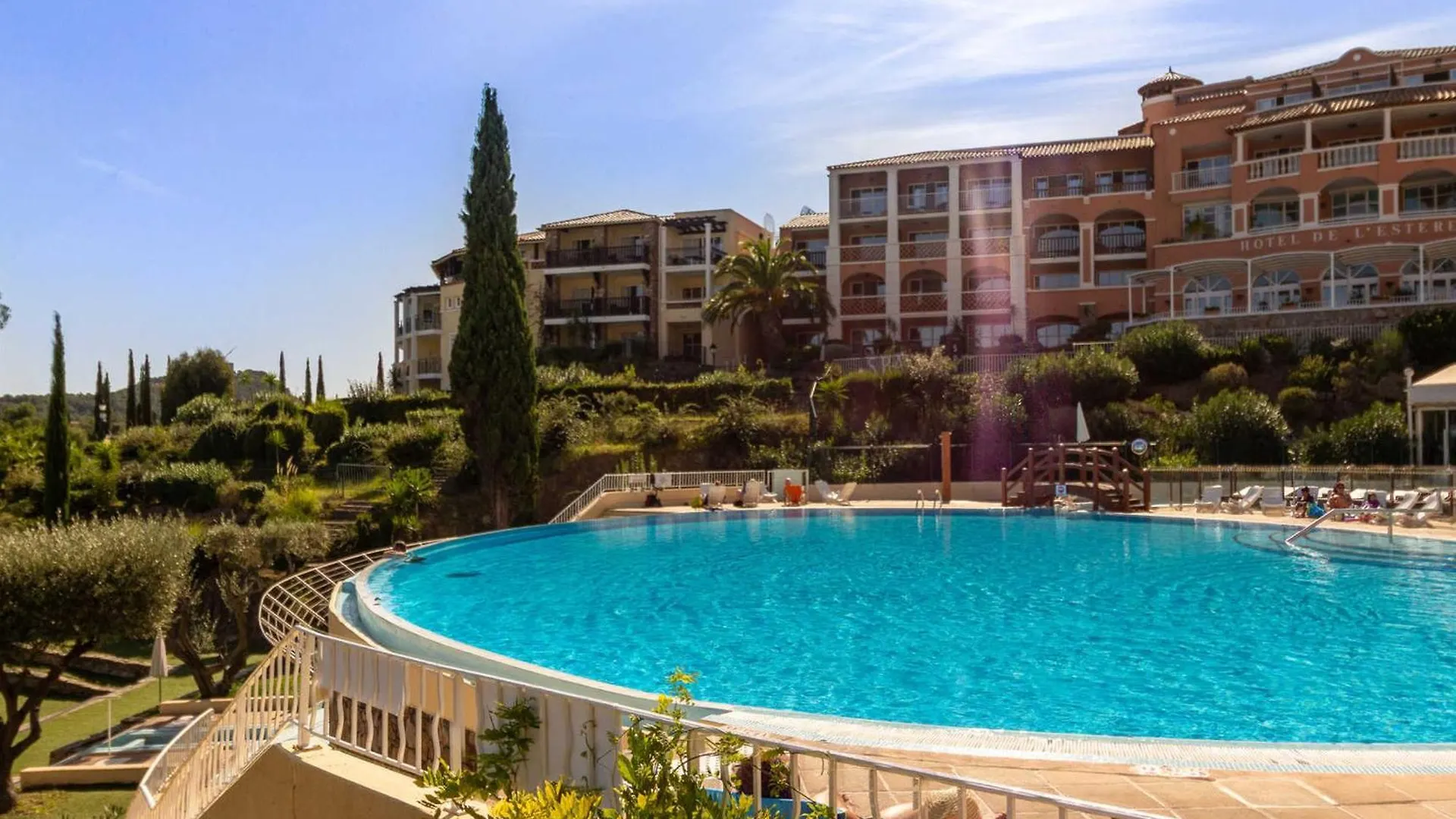 Appartement 2 Pieces Avec Terrasse Et Vue Mer, Acces Piscine Et Parking Inclus - Fr-1-504-677 Saint-Raphaël شقة